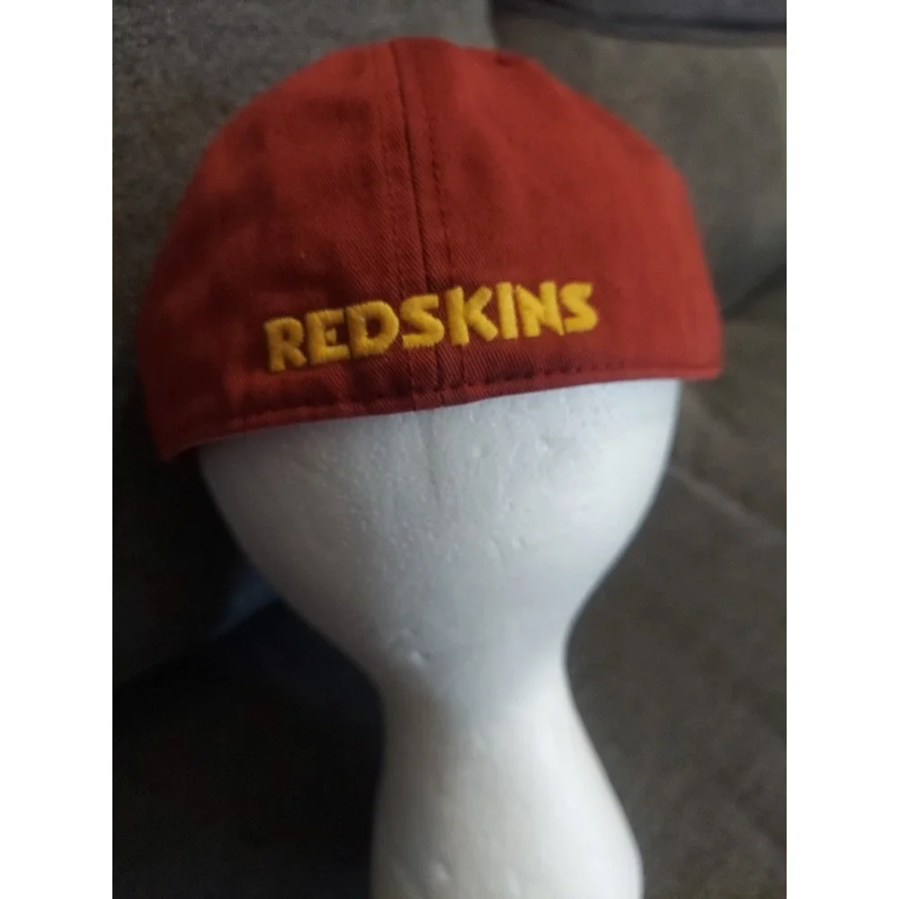 Retro Throwback Washington Redskins Logo Maroon Adult Size Trucker Mesh Hat Rare
